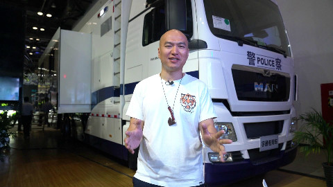 400多万的警用房车 看完车内你就明白了